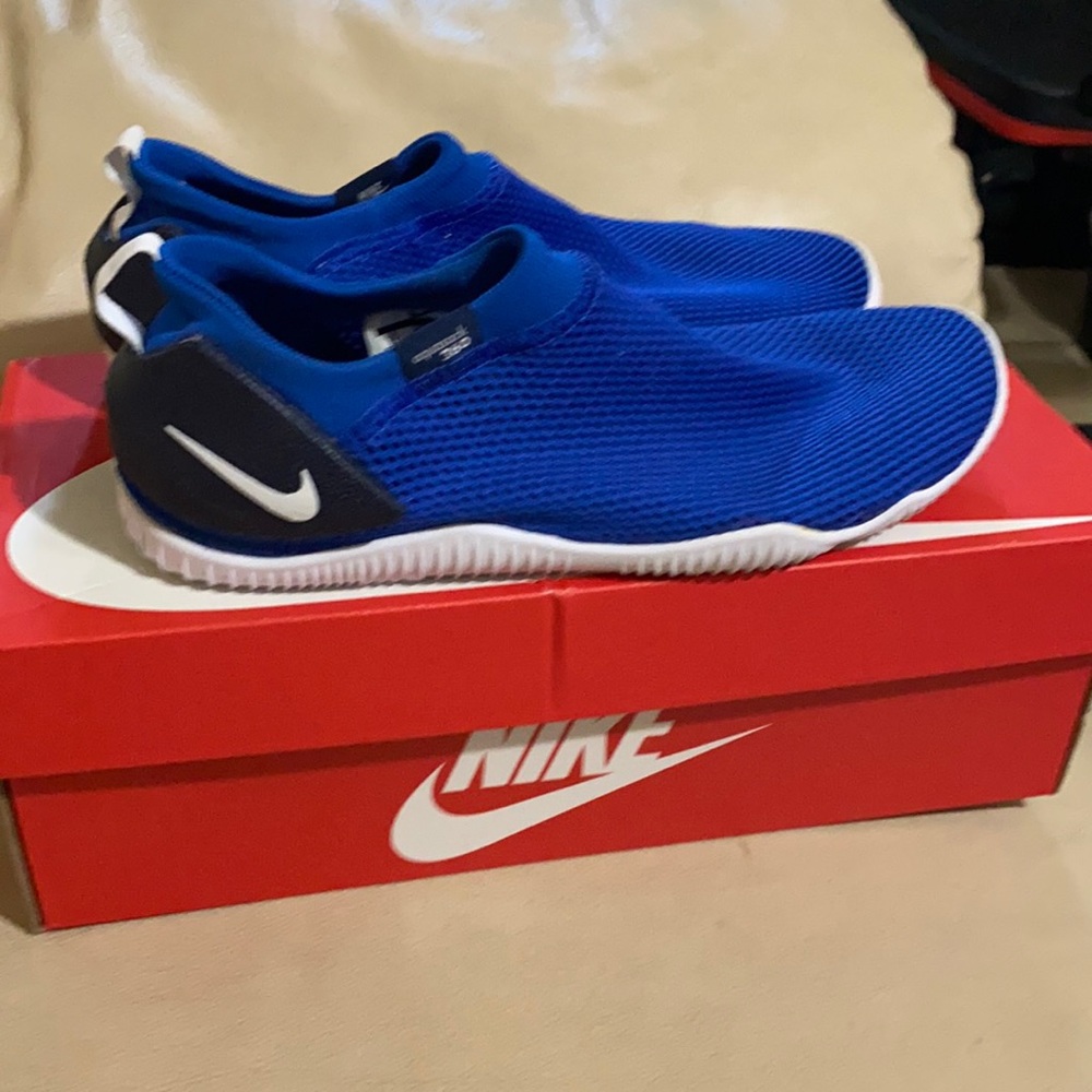 Nike Aqua Sock 360 big kids